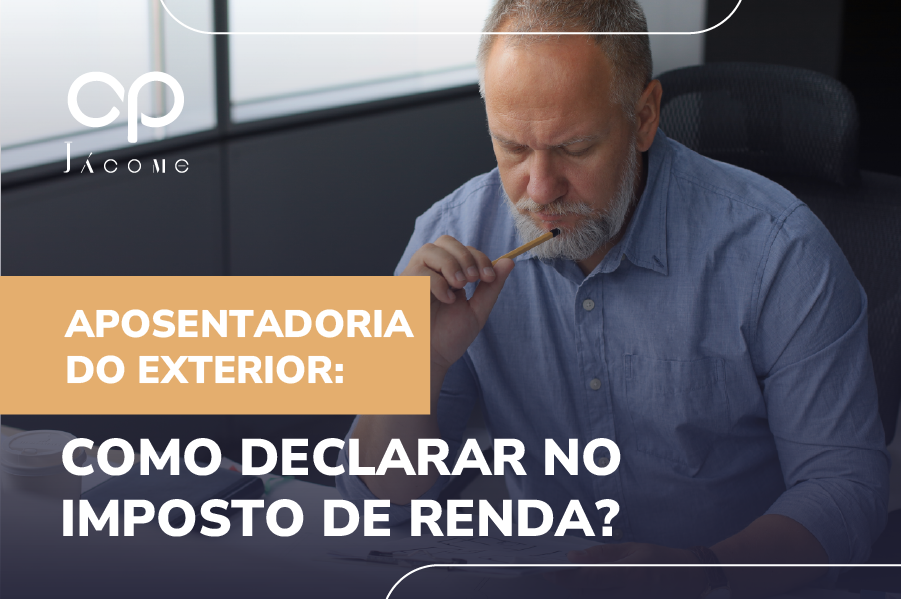 Especialistas em tributação e previdência internacional ressaltam que declarar aposentadoria recebida do exterior no Imposto de Renda não é uma escolha do contribuinte, mas uma obrigação direta decorrente das regras fiscais aplicadas aos residentes no Brasil. A legislação determina que todo rendimento estrangeiro — inclusive benefícios previdenciários pagos por governos de outros países — deve ser informado mensalmente no Carnê-Leão e, depois, consolidado na declaração anual. Para cumprir corretamente essa obrigação, o contribuinte precisa compreender três pilares essenciais: a residência fiscal, que define se a renda estrangeira está sujeita ao IR brasileiro; o processo de conversão cambial, que deve seguir taxas específicas exigidas pela Receita; e, por fim, a possibilidade de compensar o imposto pago no exterior, quando houver acordo internacional ou reciprocidade. Entender esses critérios é fundamental para evitar erros, divergências e futuras cobranças. Com orientação técnica adequada, é possível organizar a documentação necessária, aplicar corretamente as regras de conversão, verificar o direito à compensação e garantir que a declaração seja entregue com segurança e precisão. No artigo a seguir, explicaremos passo a passo como declarar aposentadorias pagas por outros países e quais cuidados devem ser observados para evitar problemas com a Receita Federal. Como declarar no Imposto de Renda aposentadoria do exterior?